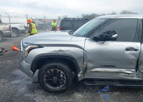 2023 Toyota Tundra Crewmax Sr/Crewmax Sr5 из США, поврежденный, VIN 5TFLA5DB1PX097696